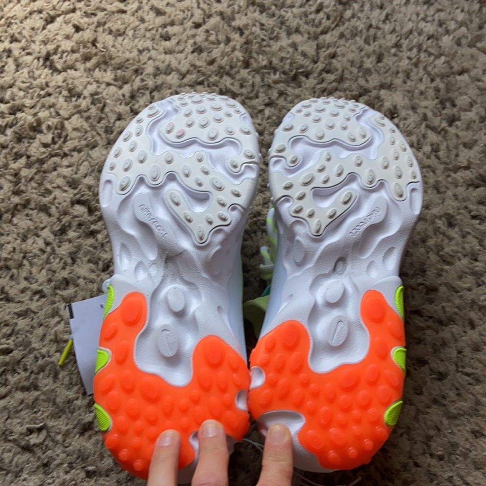 Nike React Presto 'Psychedelic Lava' - image 6